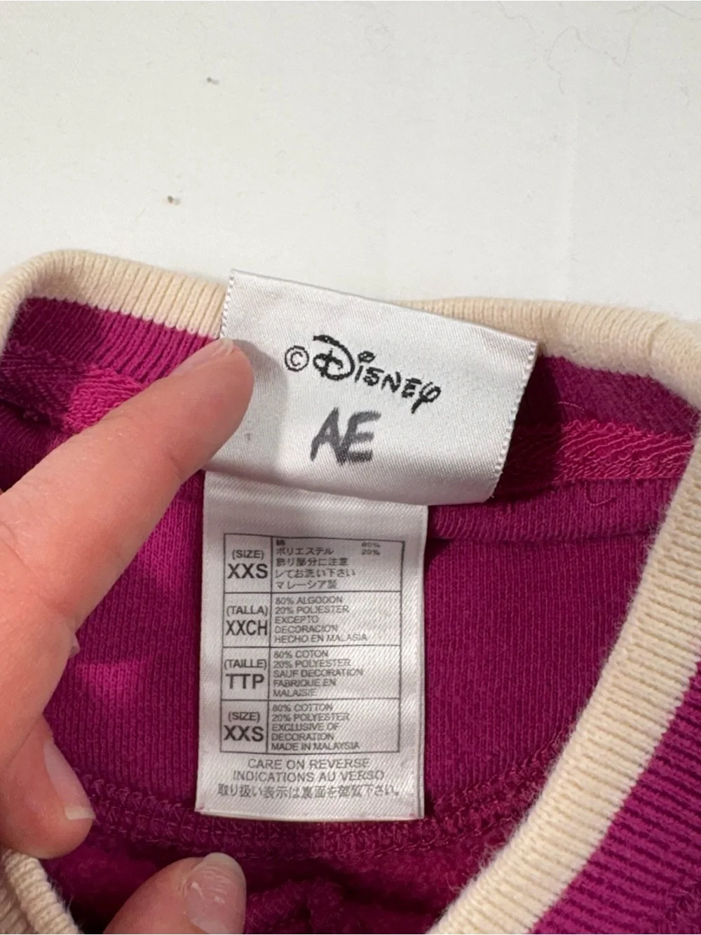 Vintage Y2K Disney Minnie Mouse Embroidered Berry Pink Crewneck Sweatshirt XXS